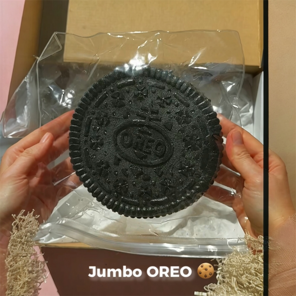 🍪 Jumbo Oreo Cookie Squishy ✨