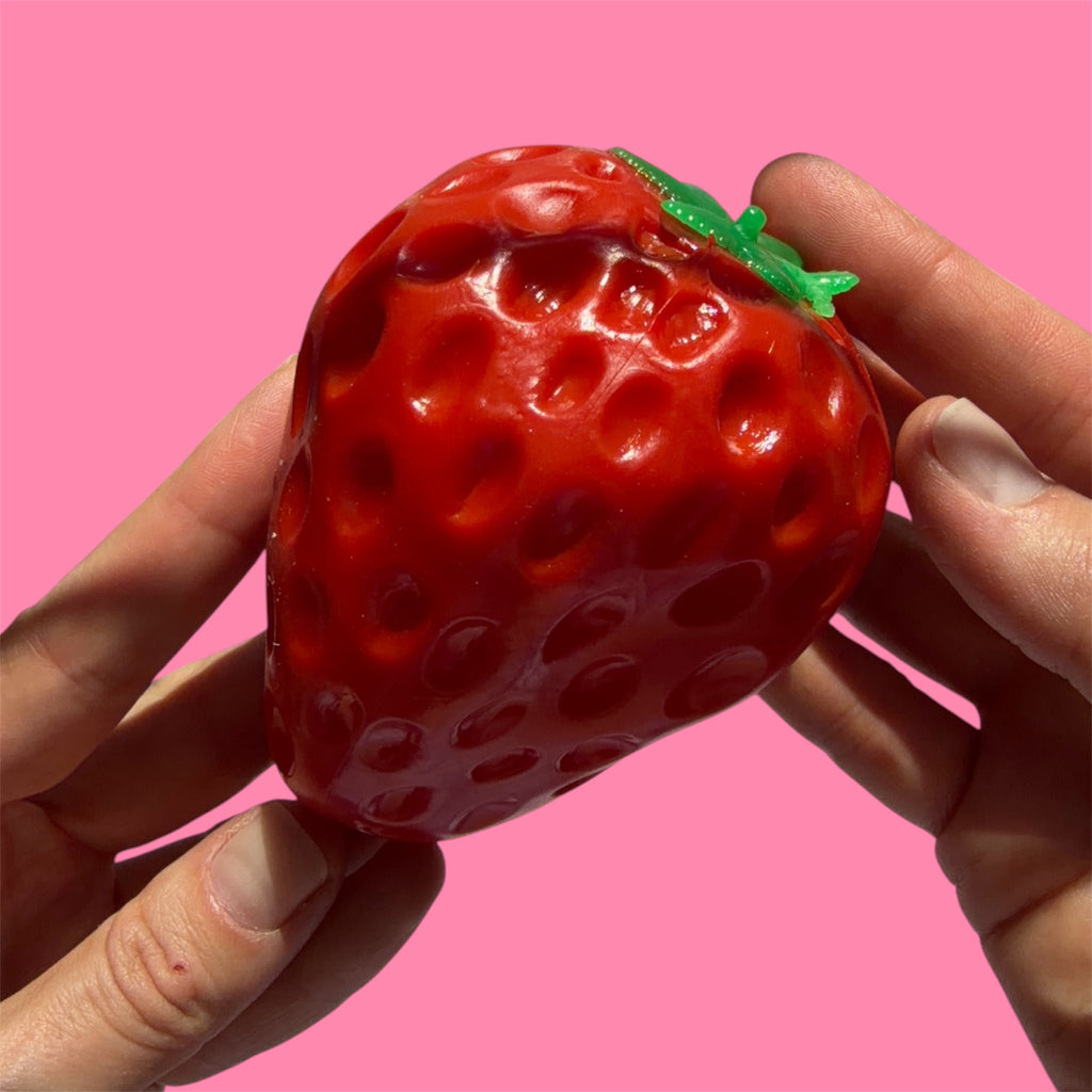 🍓 STRAWBERRY SQUISHY – Coconut Oil Texture